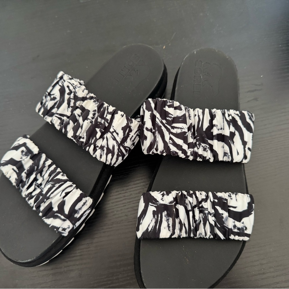 Sorel Black Sandals - Comfortable & Stylish